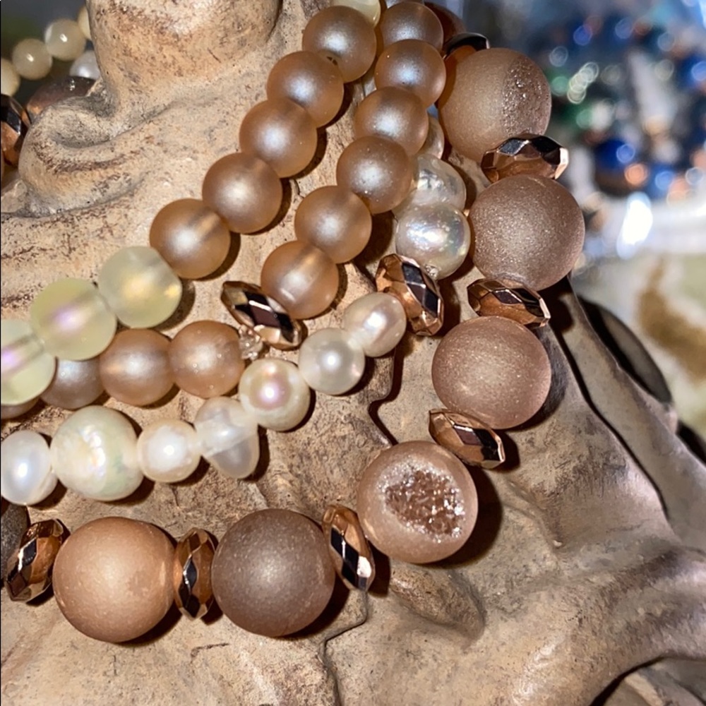 Moon 🌙 over Paris stretch bracelet